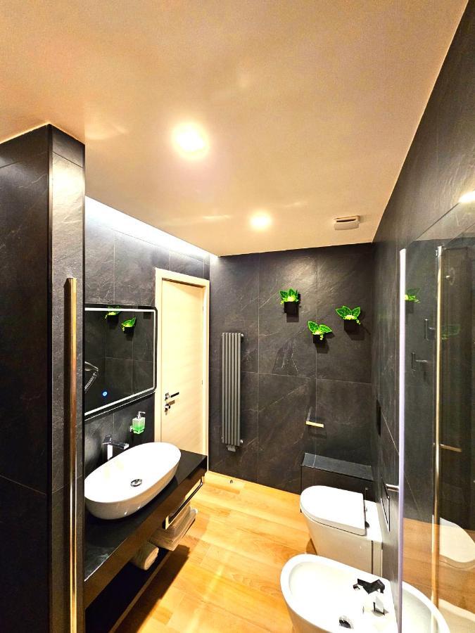 Trilogy Prestige - Central Premium Suites Lecce Dış mekan fotoğraf