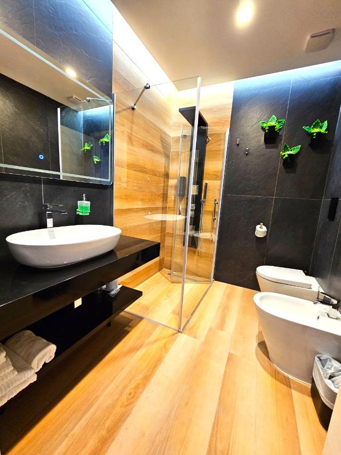 Trilogy Prestige - Central Premium Suites Lecce Dış mekan fotoğraf