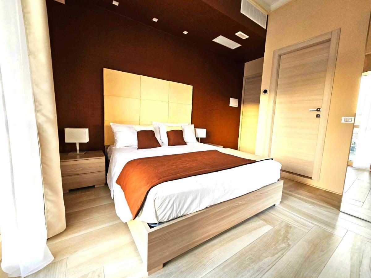 Trilogy Prestige - Central Premium Suites Lecce Dış mekan fotoğraf